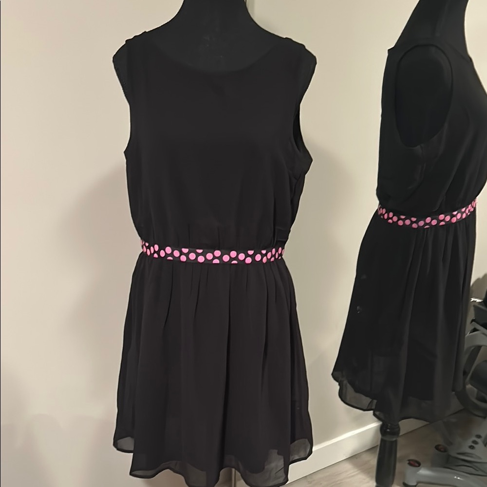 Black Sleeveless Dress with Pink Polka Dot Waist